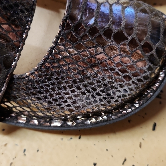 Alegria Feliz Mary Jane women's shows size 36 great condition snakeskin appearan - Picture 2 of 8